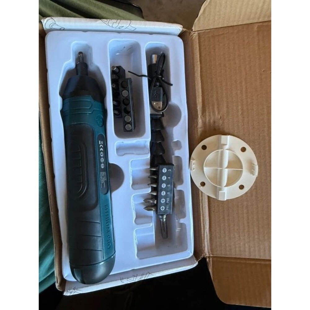 Cordless electric screwdriver kit